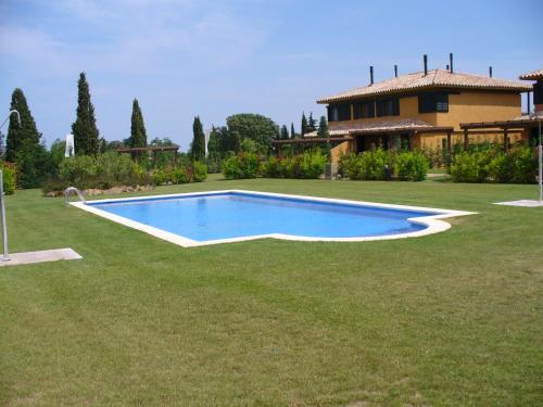 Villa Torremirona Resort Palmeras — 4-Star Luxury Hotel in Navata, Spain
