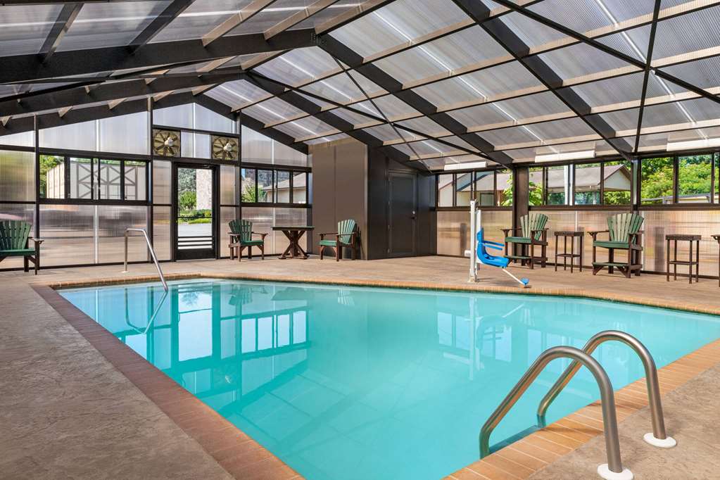 Howard Johnson by Wyndham Pigeon Forge - photo 12