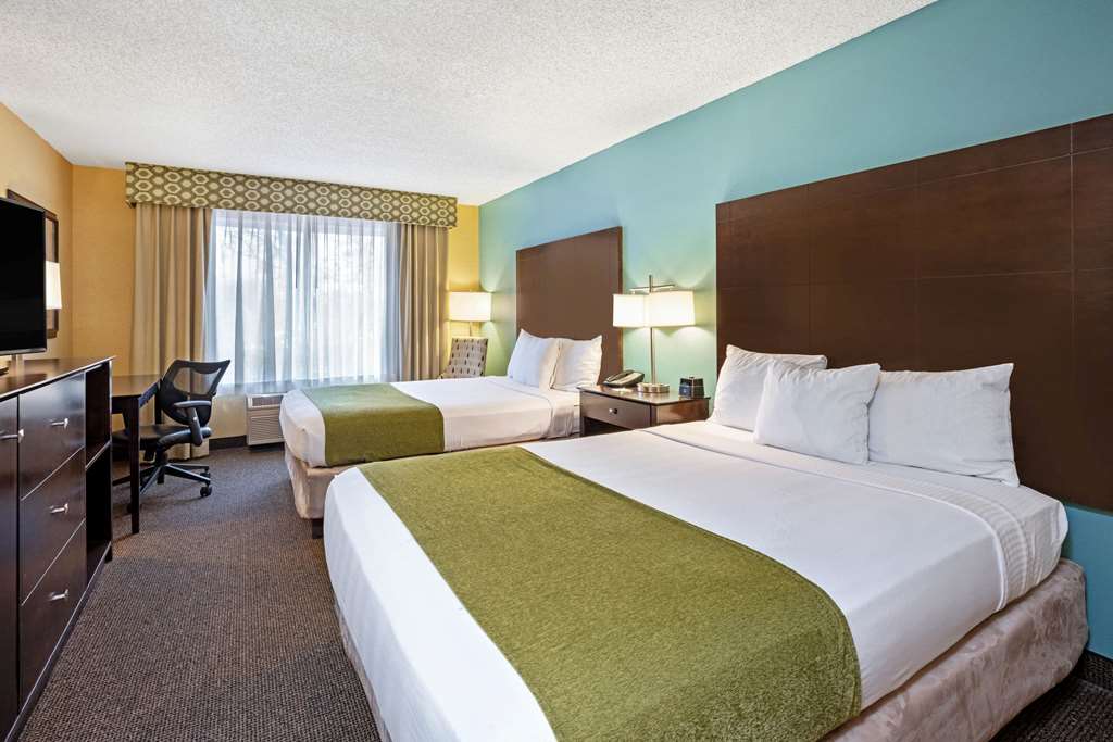 La Quinta Inn & Suites by Wyndham Boise Airport - photo 22