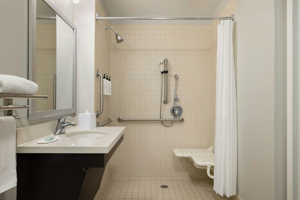 TownePlace Suites by Marriott Alexandria - photo 19