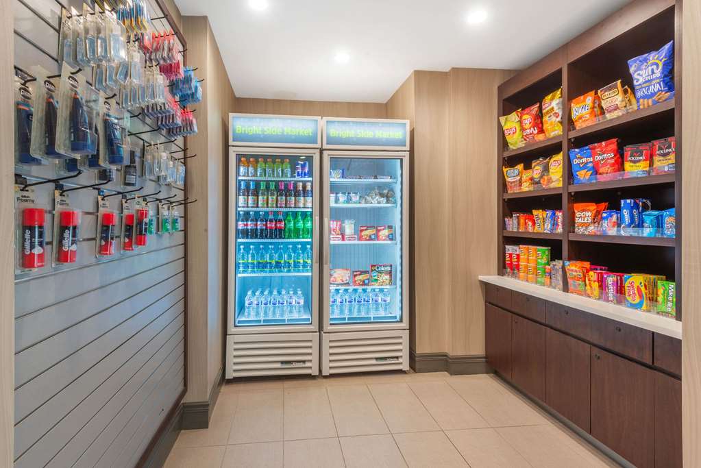 La Quinta Inn & Suites by Wyndham Aberdeen APG - photo 29
