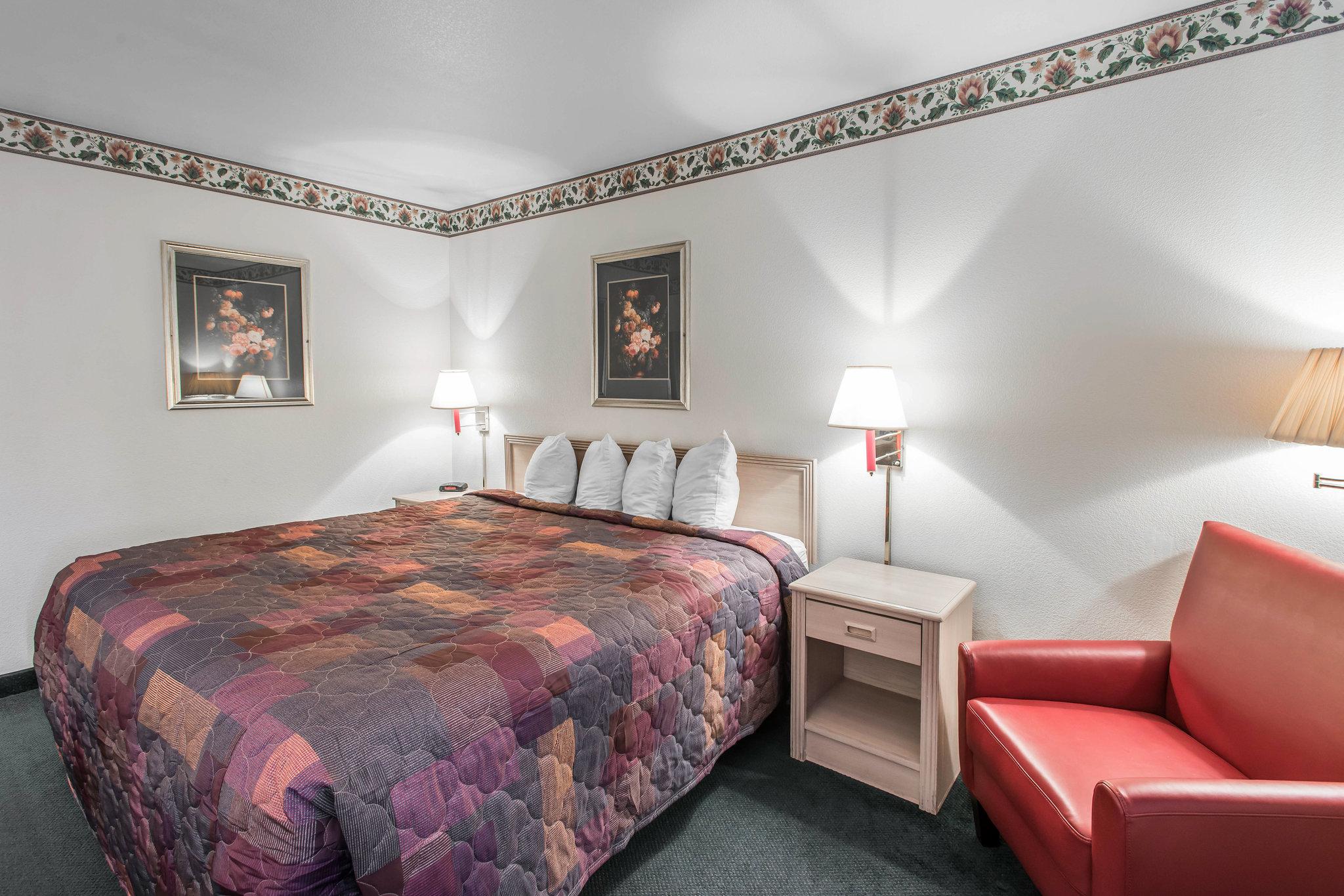 Baymont by Wyndham Loveland Fort Collins Area - photo 59