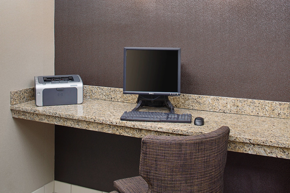 Residence Inn by Marriott Detroit Troy Madison Heights - photo 21