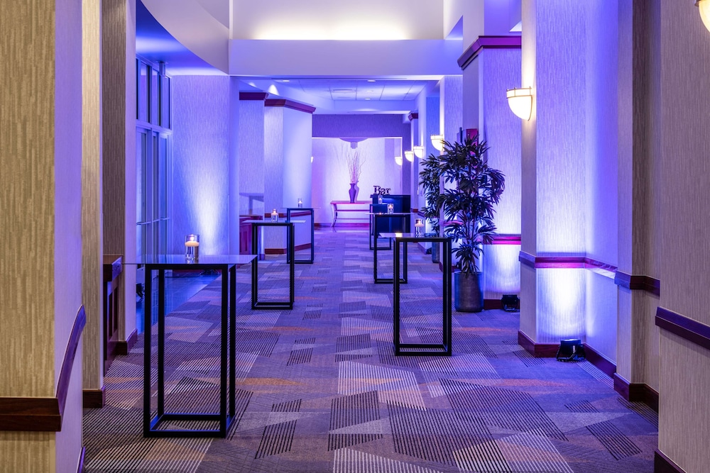 Embassy Suites by Hilton Portland Airport - photo 47