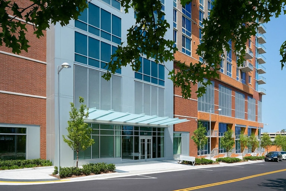 Hala Tysons in Mclean, United States