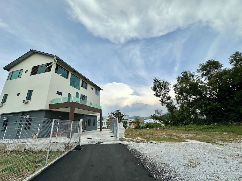 Ferringhi Inn 51 in Batu Feringgi, Malaysia