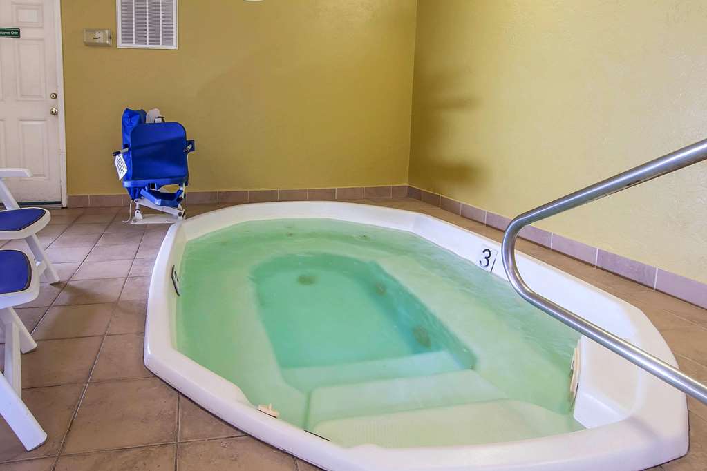 Quality Inn & Suites at Coos Bay - photo 23