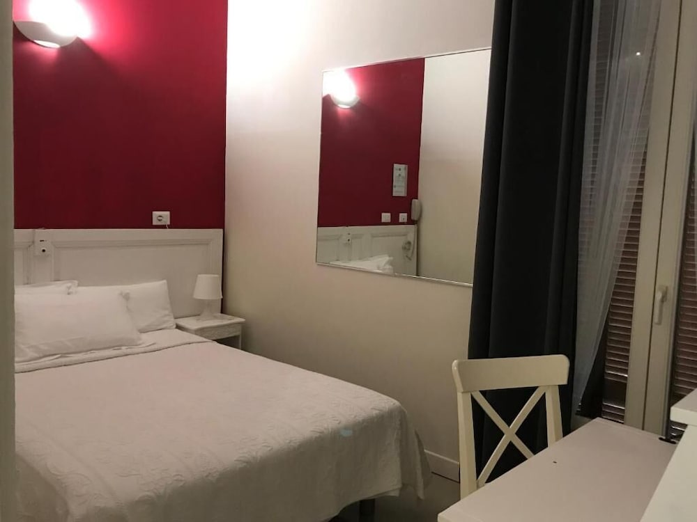 Hotel Azur — Beausoleil — photo 5