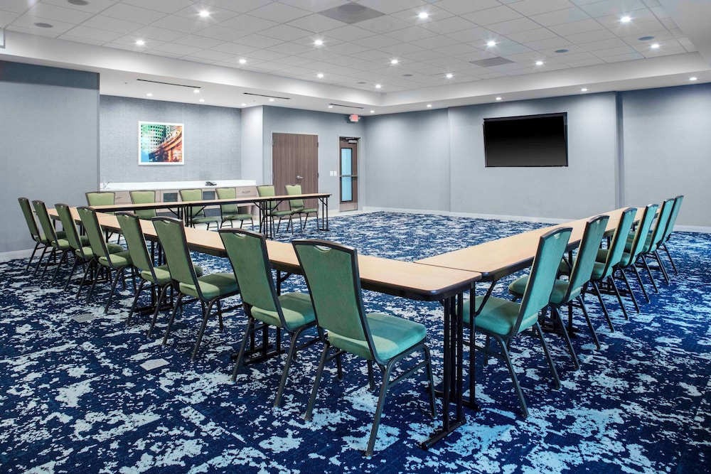 Home2 Suites by Hilton Northville Detroit - photo 22
