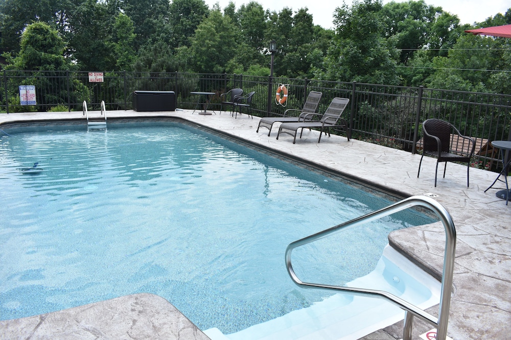 Bear Creek Lodge Cabin Resort - photo 89