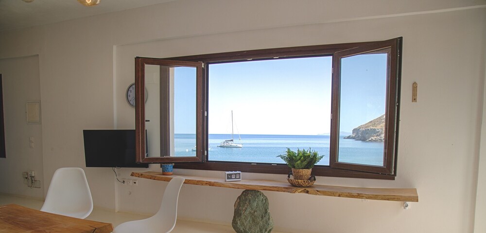 Spathi Beach Suites Kea in Kea, Greece