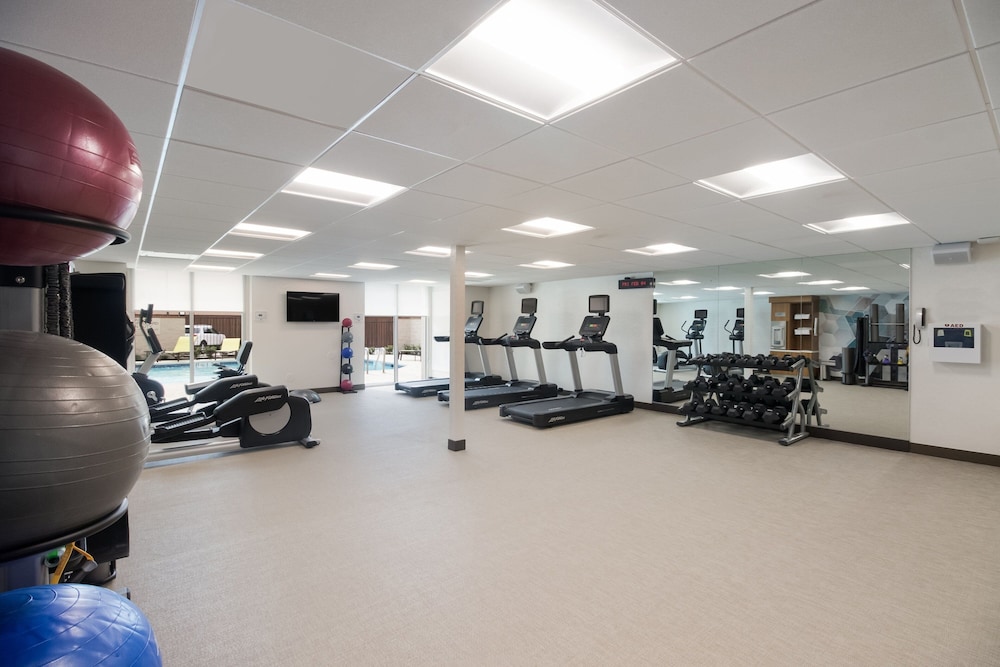 SpringHill Suites by Marriott Dallas NW Hwy I35E - photo 31