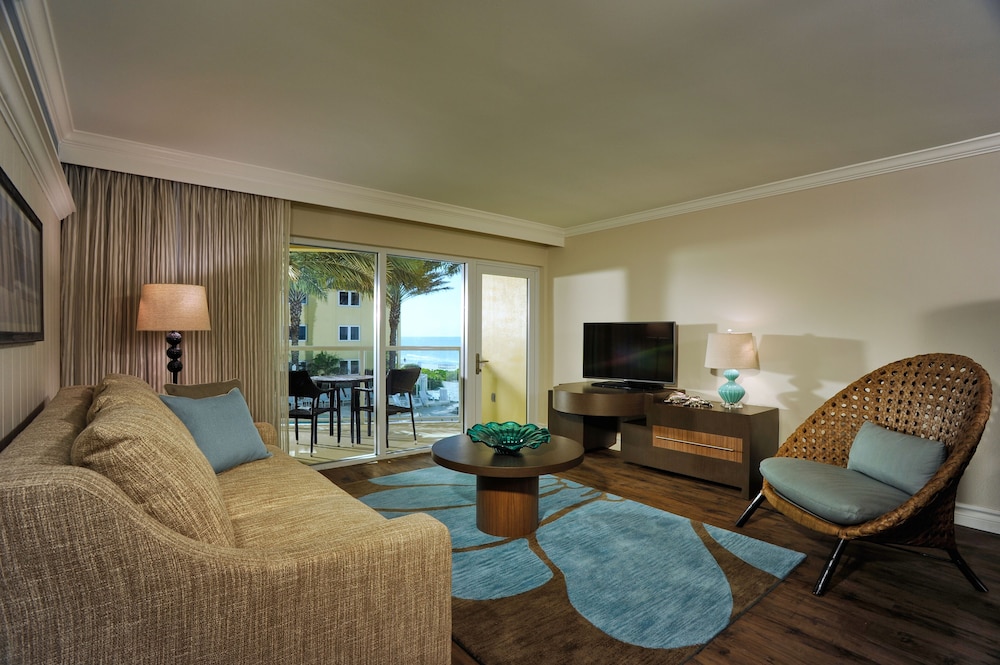 Edgewater Beach Hotel - photo 19