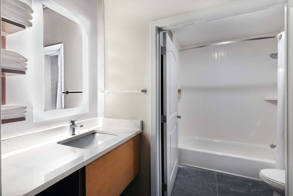 Staybridge Suites Waco South Woodway by IHG - photo 19