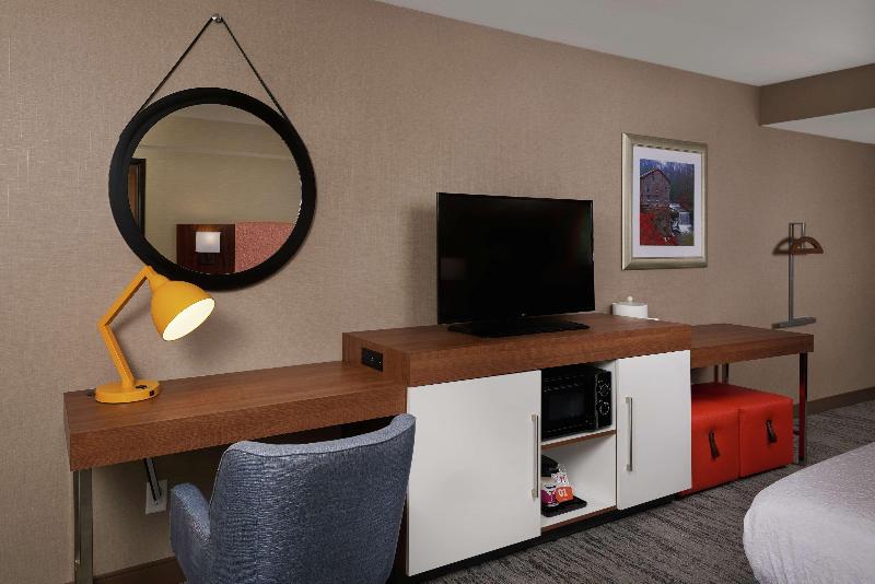 Hampton Inn by Hilton Youngstown West I 80 - photo 35
