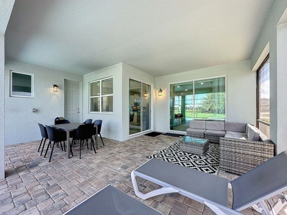 Luxury 6 Bed Villa With Pool spa In Solara Resort 6 Bedroom Villa by RedAwning - photo 95