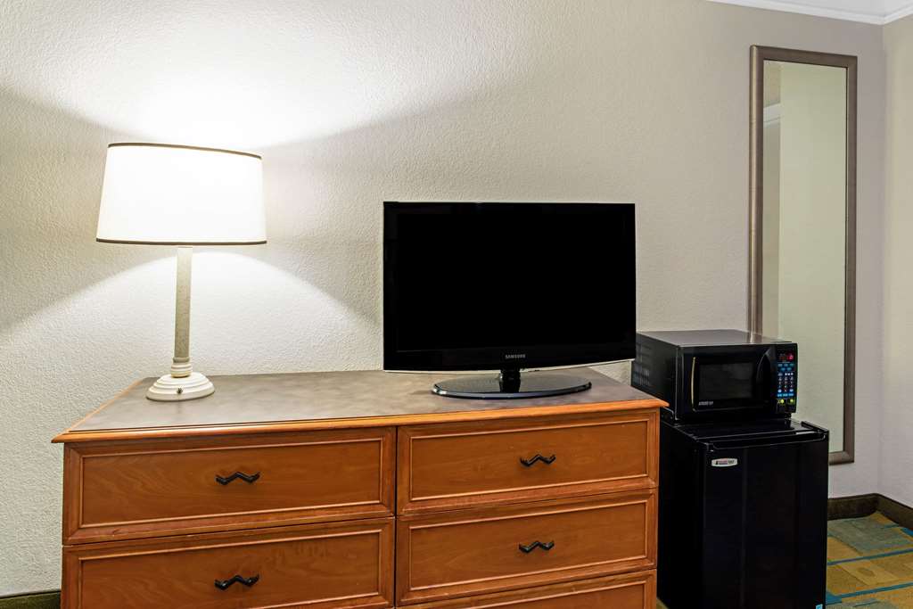 La Quinta Inn by Wyndham Denver Northglenn - photo 24
