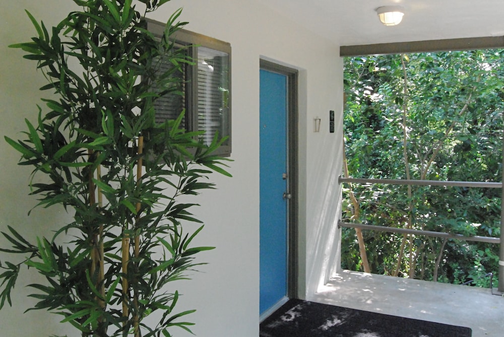 Studios On 25th by BCA Furnished Apts - featured photo