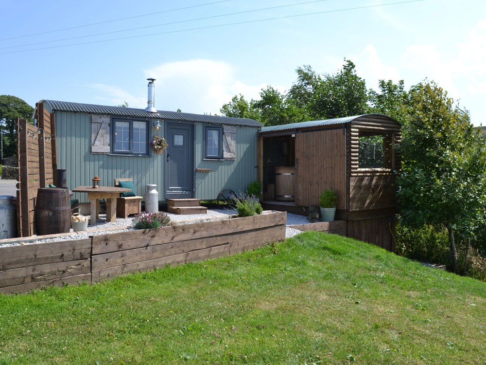 Bracken Hut At Copy House Hideaway 17222172 — Barnoldswick