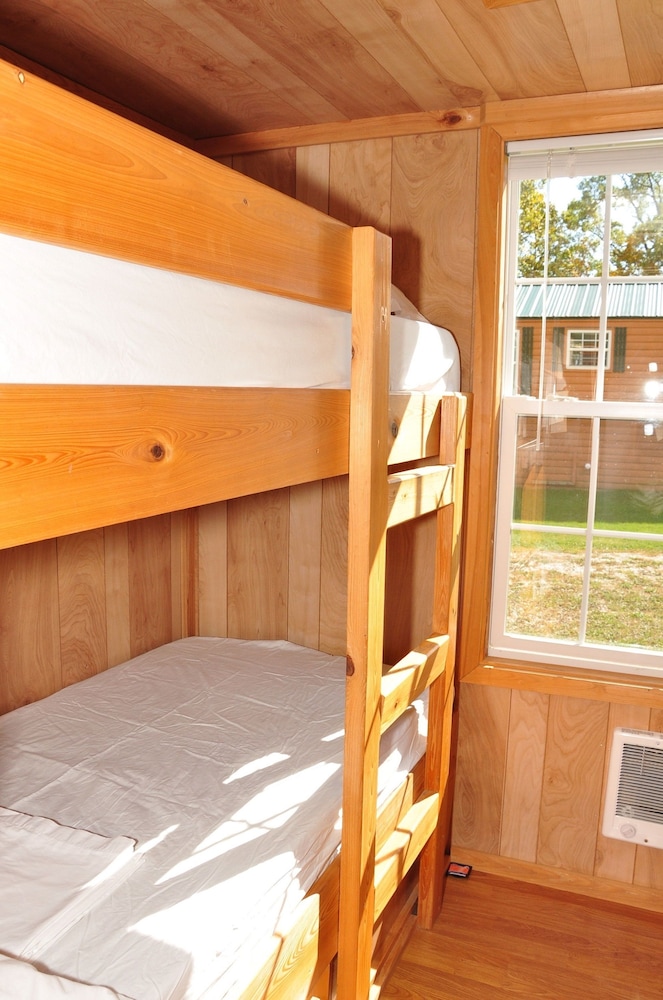 Plymouth Rock Camping Resort Basic Cabin - photo 7