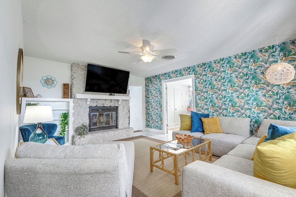 4 Mi To Jensen Beach Park Family Home W Pool 21234222 — Jensen Beach