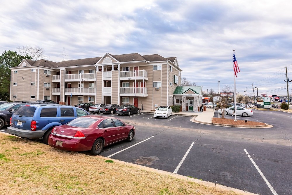 HomeTowne Studios By Red Roof Gainesville GA - photo 28