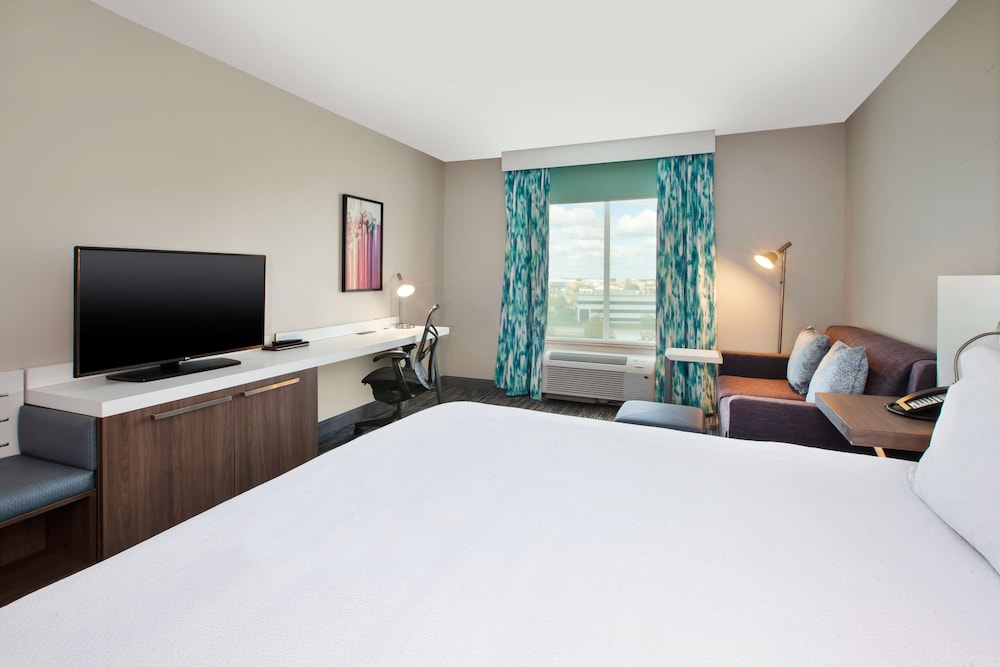 Hilton Garden Inn Dayton Beavercreek - photo 17