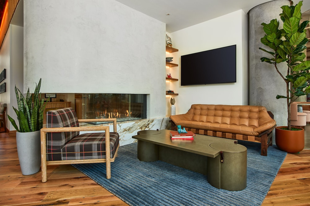 Catbird Hotel - photo 6