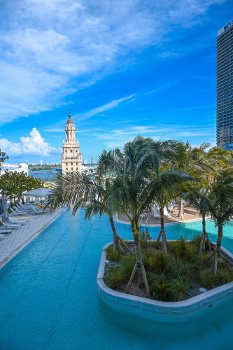 Glamorous Gale Miami Ocean View Balcony Resort & Spa - photo 41