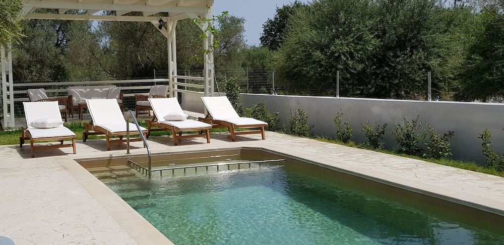 Villa Marian — 4-Star Luxury Hotel in Georgioupolis, Greece