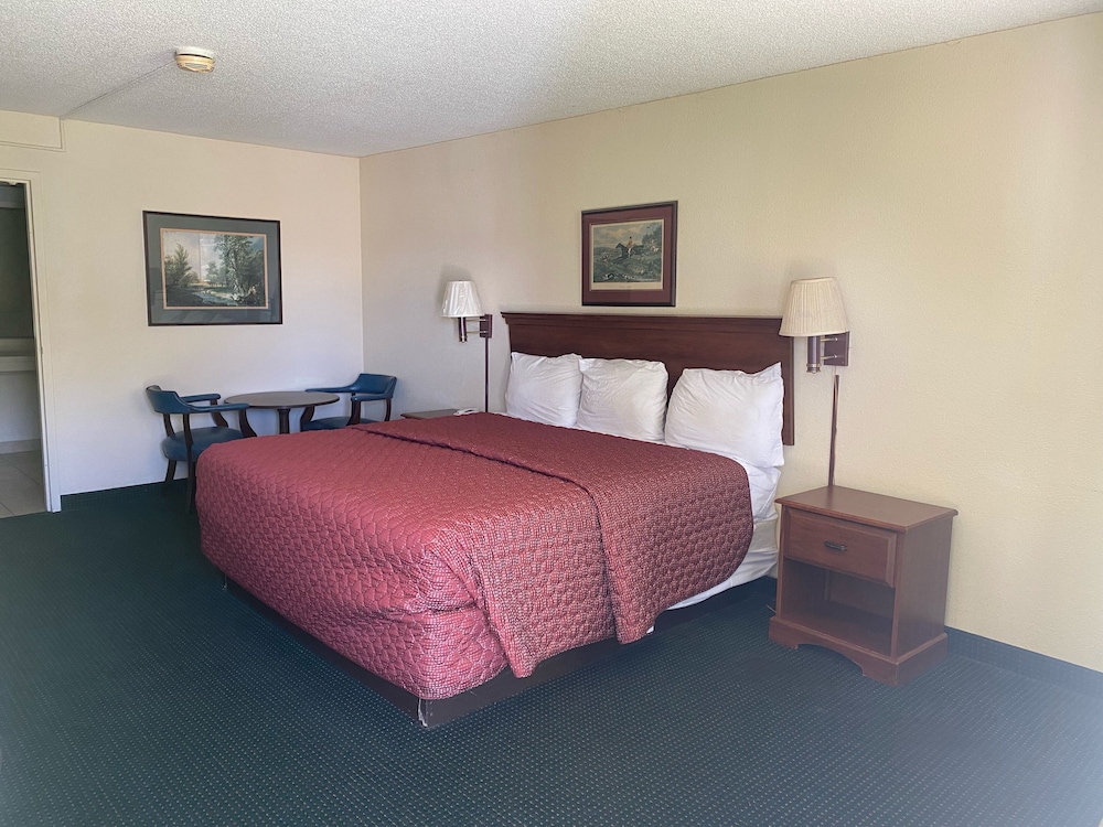 Motel 6 Sandersville GA - photo 20