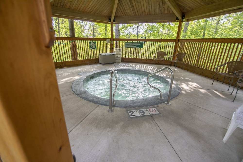 Coachlite Inn - photo 75