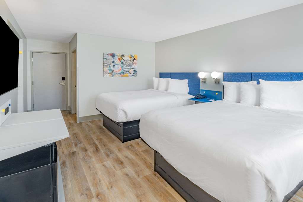 Microtel Inn & Suites By Wyndham Athens - photo 21