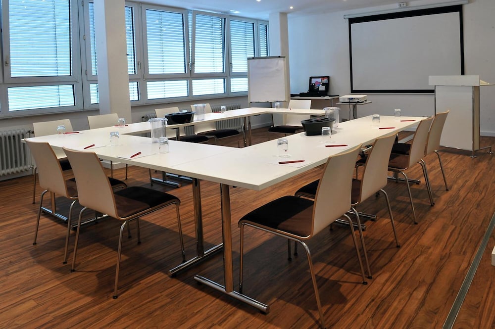 Cityhotel Konigsstrae — Hannover