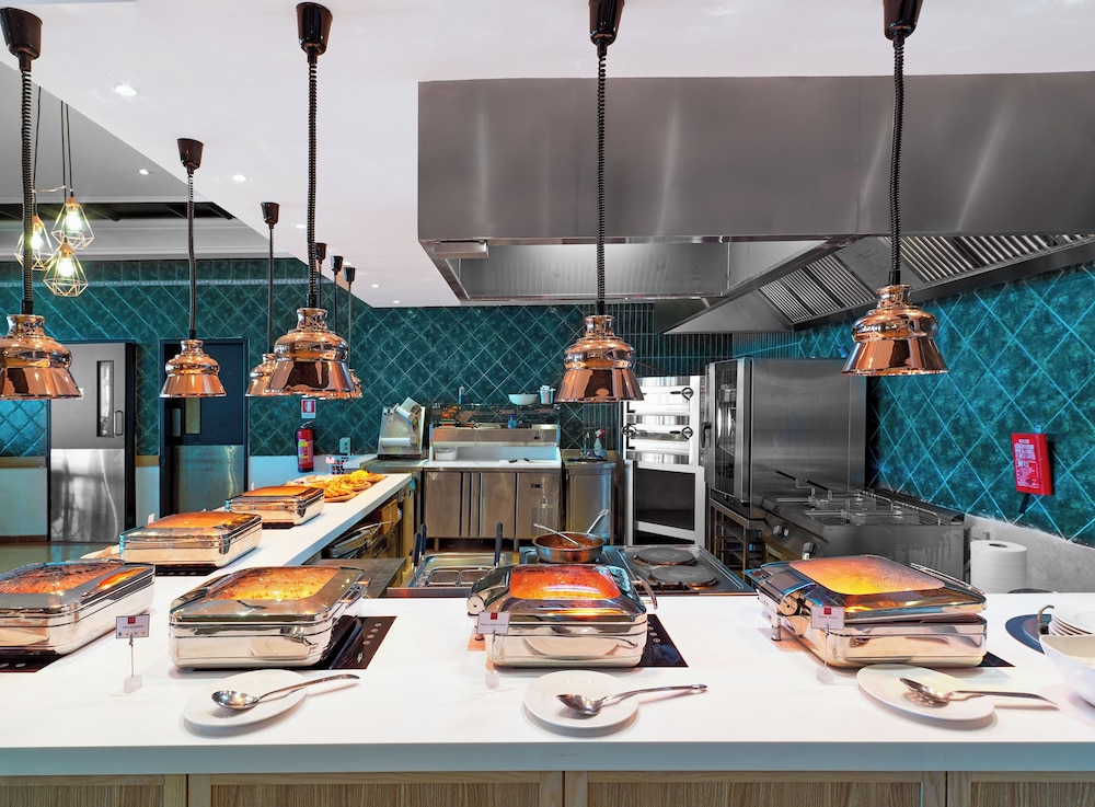 מזון ומשקאות