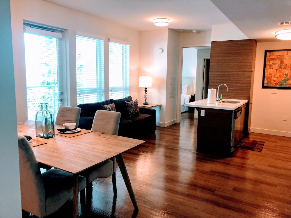 Resort Style Suites in Downtown LA - photo 15