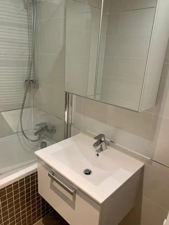 Residence Garden Tower 8 min do centra garaz — 4-Star Luxury Hotel in Prague, Czech Republic