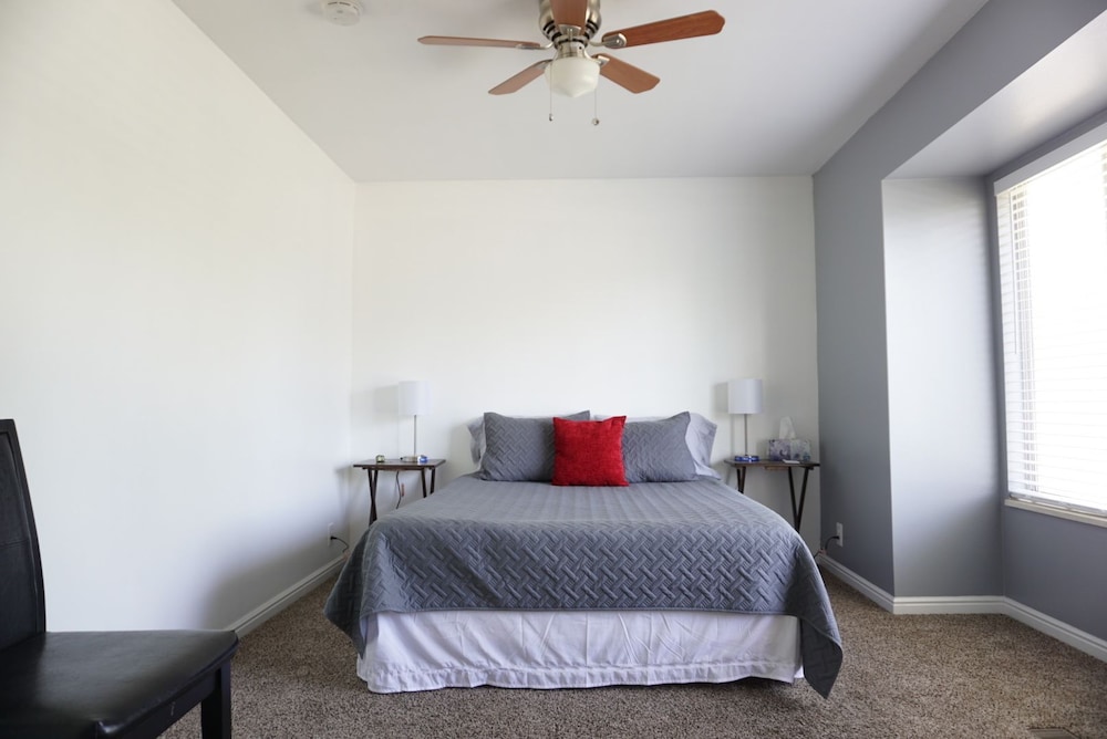 Large Room Near Uvu & Byu - photo 3