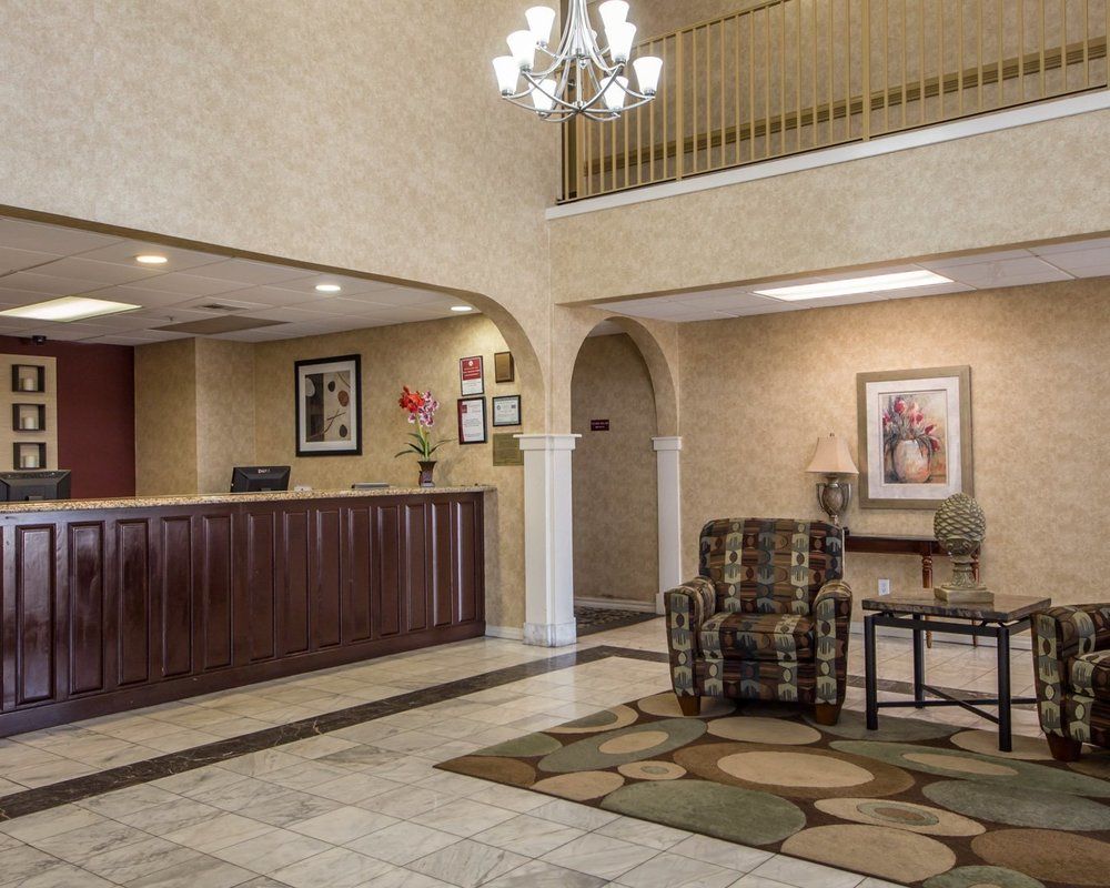 Rodeway Inn & Suites East I 44 - photo 6