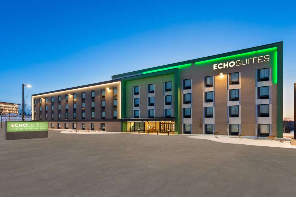ECHO Suites Extended Stay by Wyndham Madison in Madison, United States