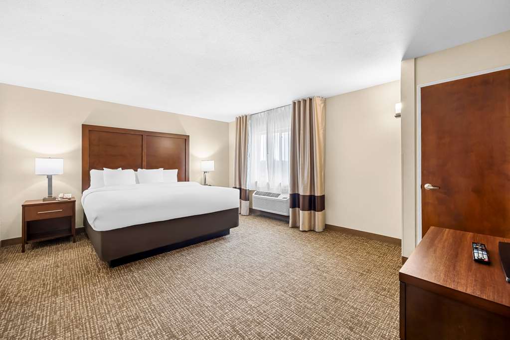 Comfort Inn & Suites Pueblo - photo 32