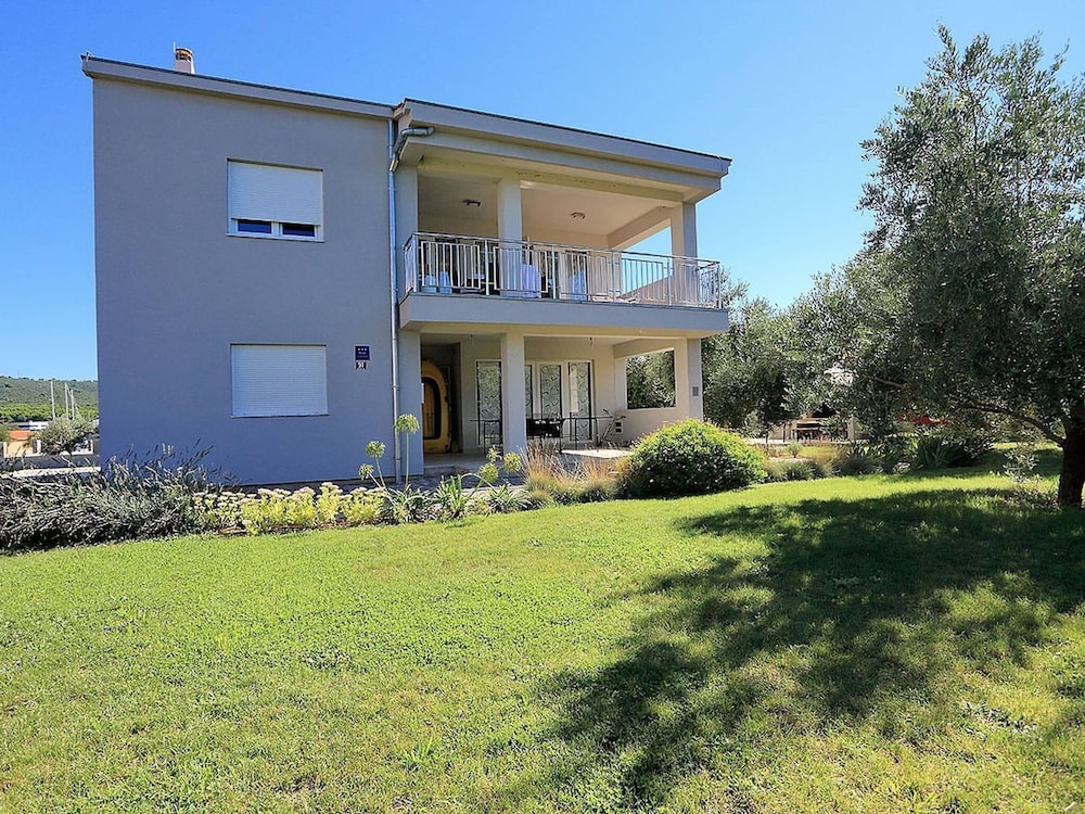 Piazza Suites 2 - carbon neutral hotel in Mendoza