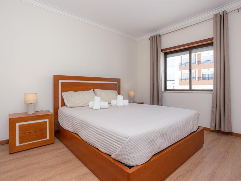Terrace Beach Apartment — 4-Star Luxury Hotel in Buarcos, Portugal