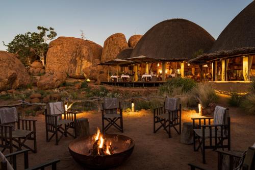 Mowani Mountain Camp — 4-Star Luxury Hotel in Khorixas, Namibia