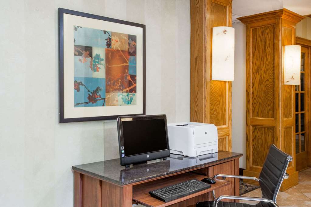Hawthorn Extended Stay by Wyndham Decatur - photo 39