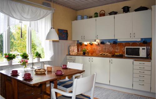 4 Bedroom Gorgeous Home In Motala — Motala — photo 5