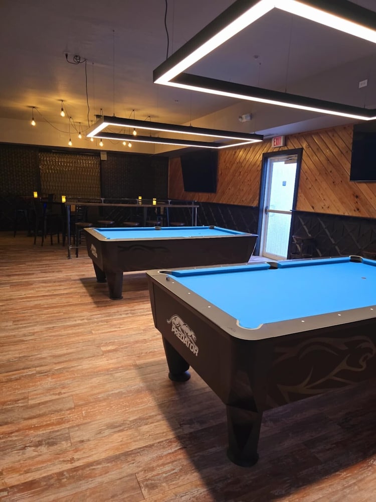 Brush inn and Suites - photo 27