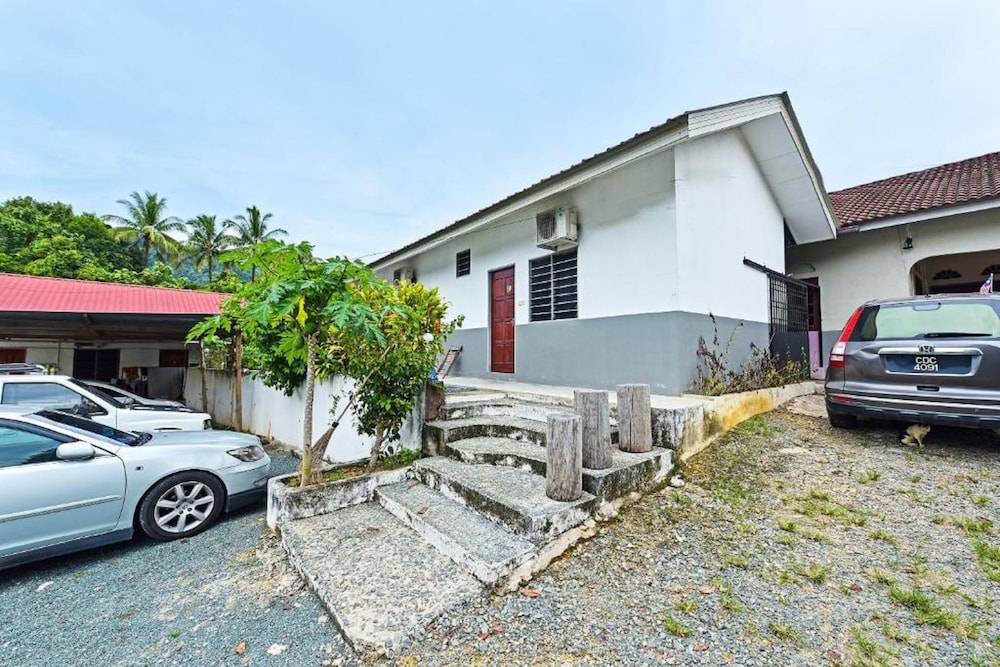 Oyo 90618 D’tahan Motel Taman Negara in Jerantut, Malaysia