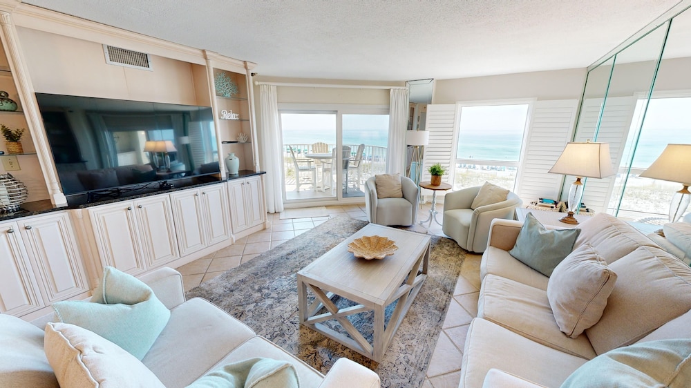 Inlet Reef 205 2 Bedroom Apts by RedAwning — 4-Star Luxury Hotel in Destin, United States