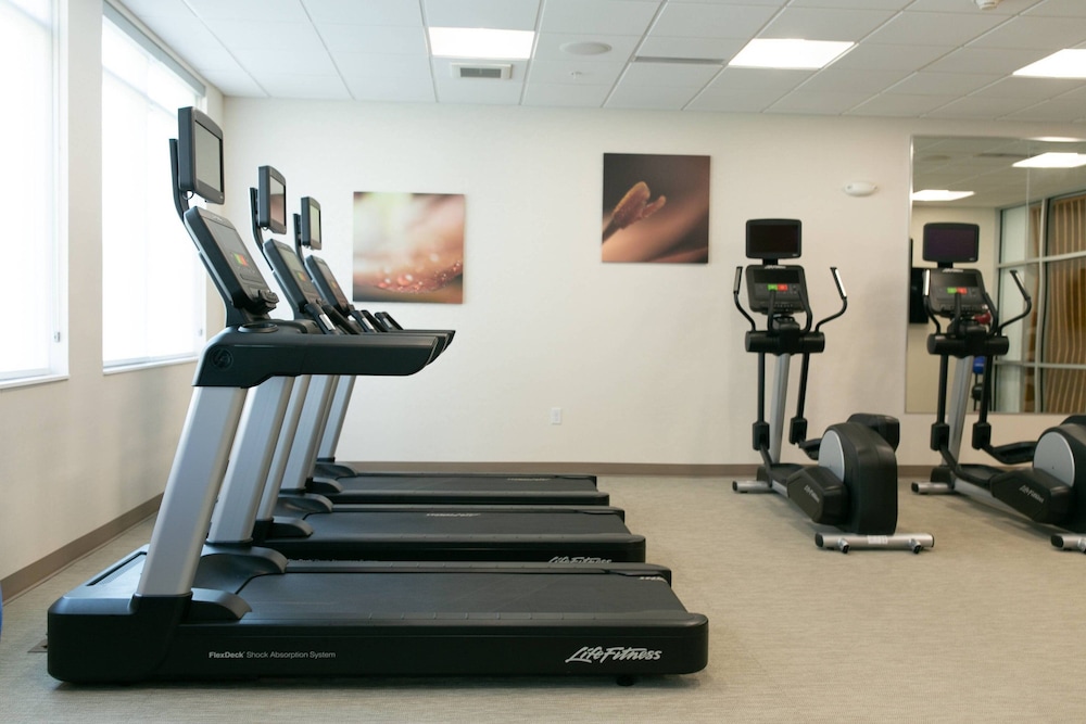 SpringHill Suites by Marriott South Bend Notre Dame Area - photo 18
